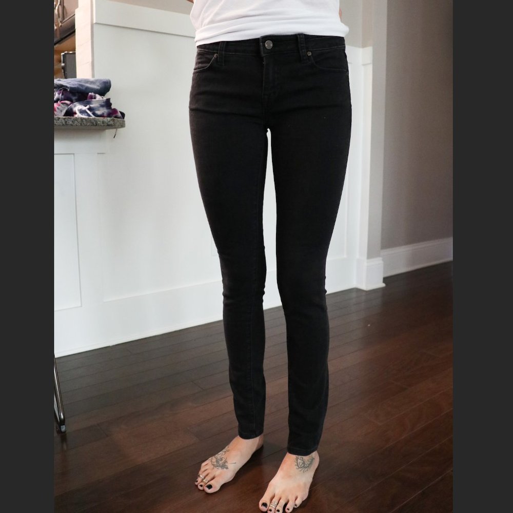 Buckle Black Black Jegging